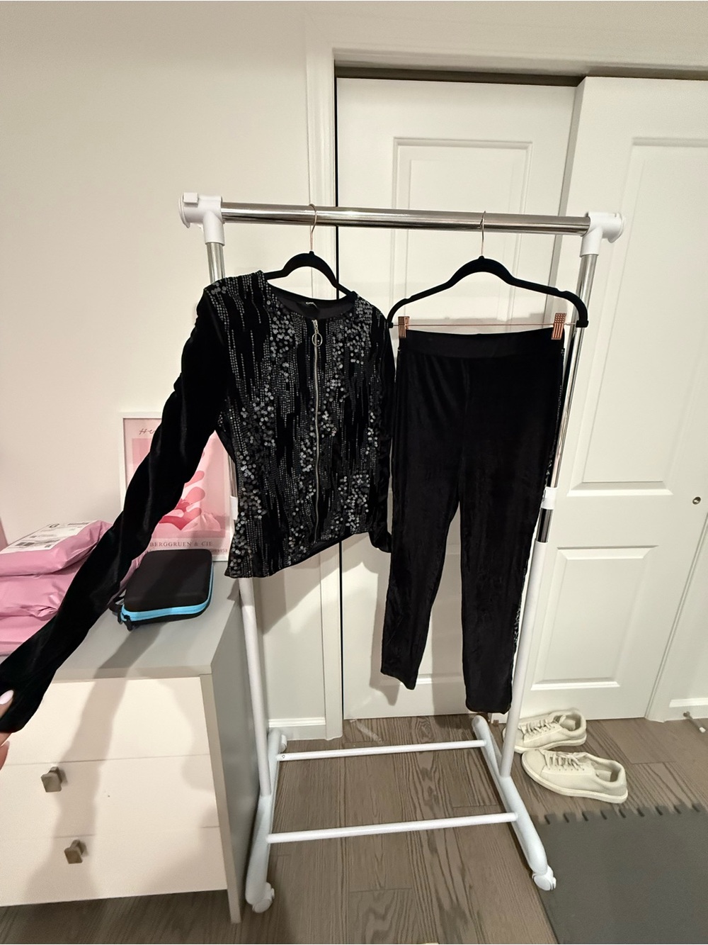 Black Sequin Velvet Jacket & Legging Set - Women